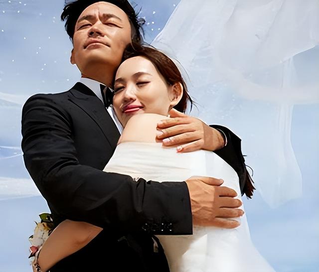 送走马蓉又迎来冯清，倒霉的王宝强，终究还是逃不过“女人坑”