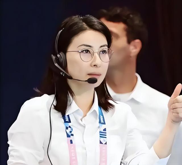 牛鬼蛇神现原形！郭晶晶代言被立案不到24小时	，恶心的一幕出现了