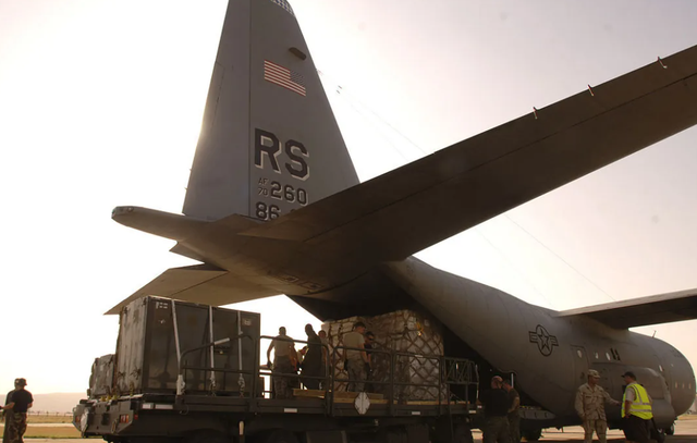 不出中国所料：日本的帮手已到，难怪特朗普按兵不动，他留了一手