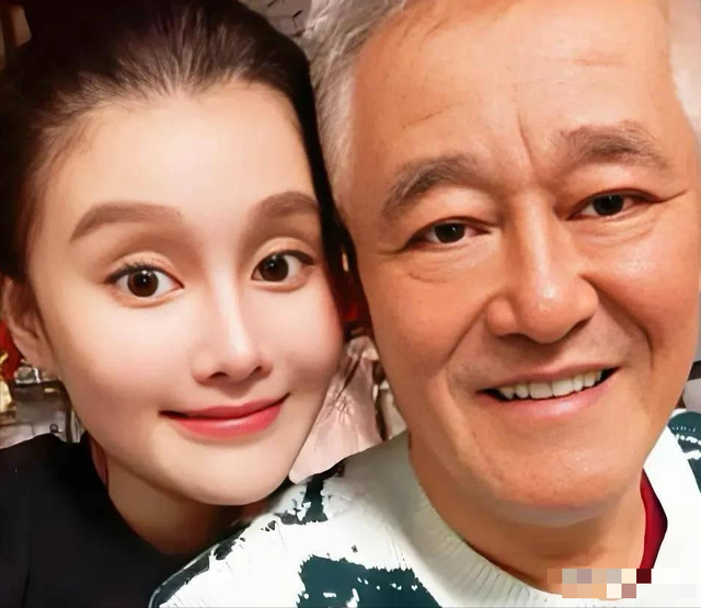 赵本山扛不住了！就算有再多豪宅豪车，也无法拯救自己的女儿