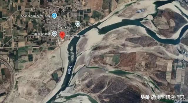 亲历 | 在巴基斯坦洪德渡口坐上漏水的船，重走玄奘取经路…