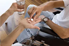 阿奇霉素不能随便吃？建议：服用阿奇霉素时，尽量避开4种药物图片