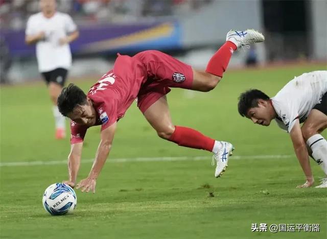 5-0常州队输惨了球迷却不骂，男足为啥总被喊解散？