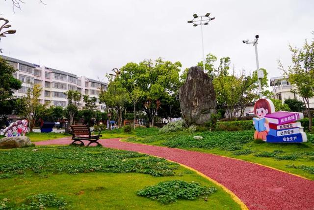 大理，更绿更美了