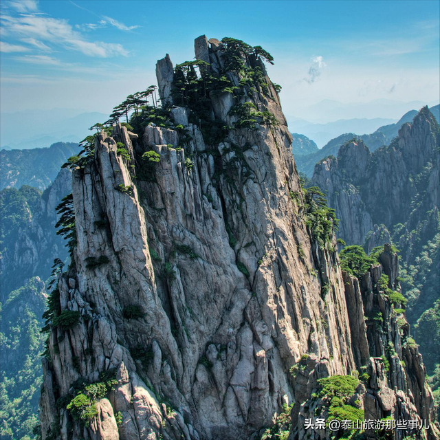 泰山和黄山哪个更累？一个“爆发式”的累，一个“持久战”的累