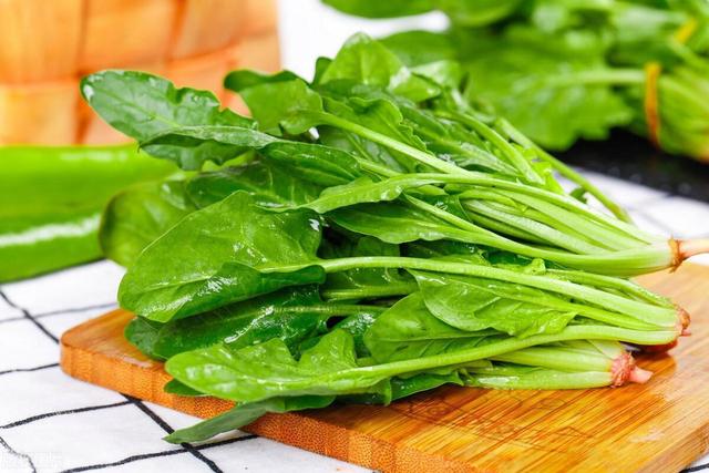 新一轮甲流高峰，李兰娟建议：少吃鸡肉，多吃4样增强免疫