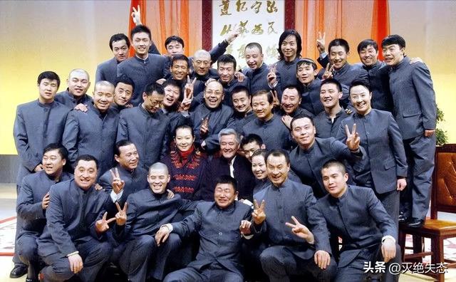 墙倒众人推！私生活混乱	，弟子相继“出事”，赵本山还能走多远