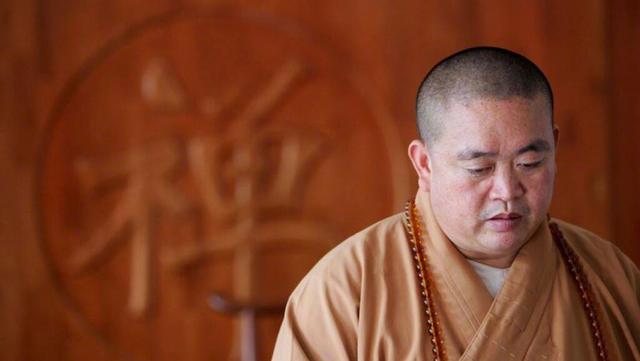 注销戒牒后，中国佛教协会再表态，释永信的下场比想象中更严重