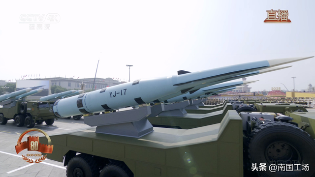 干得漂亮！马杜罗看完中国93阅兵后，下令F-16挂弹，飞越美军战舰