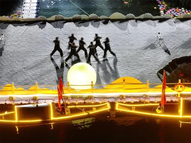 三江月圆夜 家国同梦时，铜仁双节盛宴撼动人心