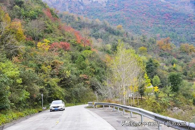 汉中出发沿嘉陵江跨省自驾,把秦巴深秋的美景装进车窗~图片