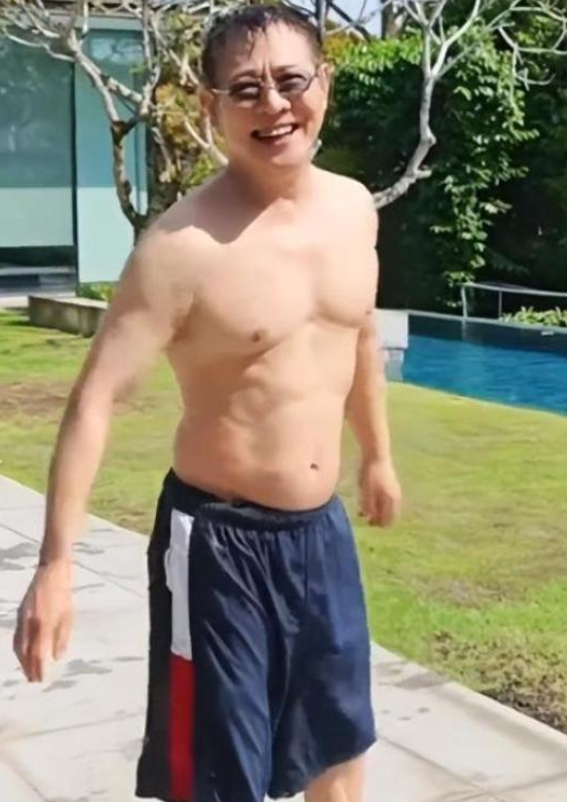 被造谣1个月后，参与香港火灾救援的李连杰，实现了“口碑暴涨”