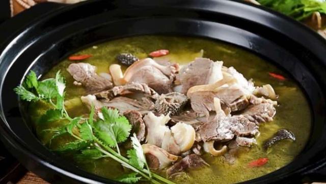 带着孙女去旅行（169）云南石林县印