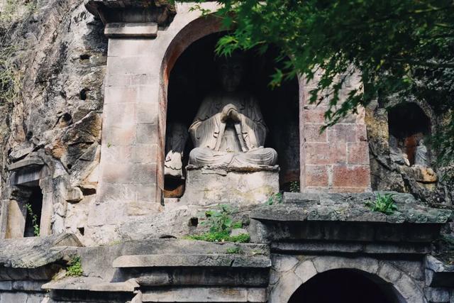 一到秋天，南京就美成了金陵