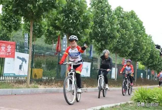 解锁峰峰元气满满的秋天