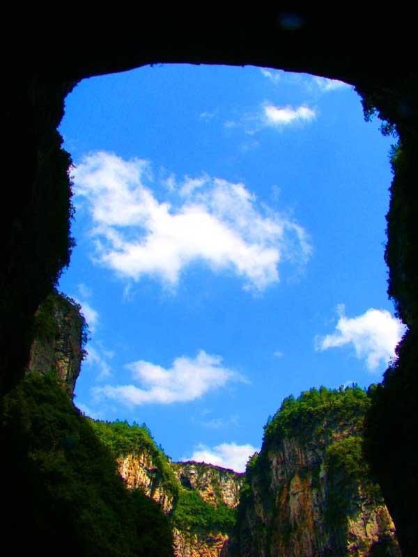 重庆旅游：探寻武隆天坑的神奇（图）