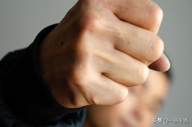 柴火炉边的一声叹息：谁在为自驾游不文明行为买单？