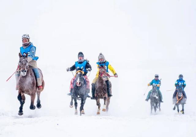 “歌游内蒙古·畅享锡林浩特”冬季那达慕暨蒙古马超级联赛盛大开幕