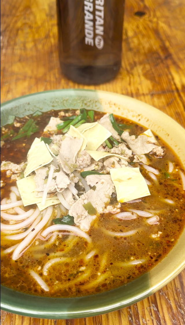 昆明官渡本地人的“8大地下美食清单”，推翻91%的网红攻略，避坑