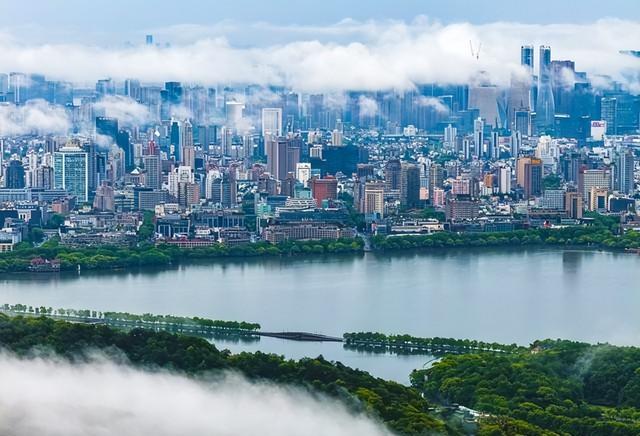国内绿化最好的10大城市，南宁第3，昆明第6，长春垫底！