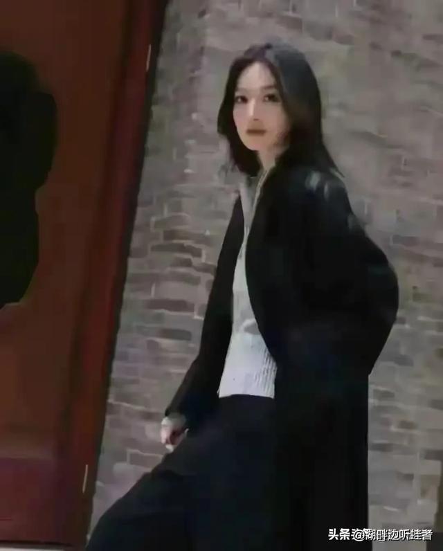 上海校花，172cm身段45kg，美得太犯规，让人容易犯罪啊