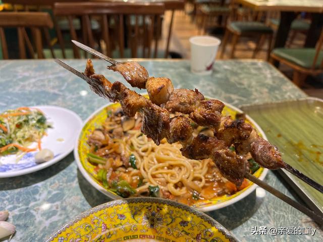 215公里五菱宏光mini电车，一个人自驾游新疆4个月，要花多少钱？