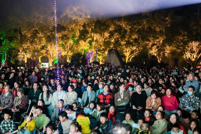 “超级文旅日”咸宁分会场“温泉+演出+市集”活动异彩纷呈