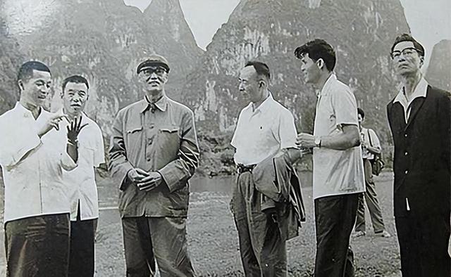 越南副主席黄文欢，因不满反华被判死刑，投奔中国后，结局如何？