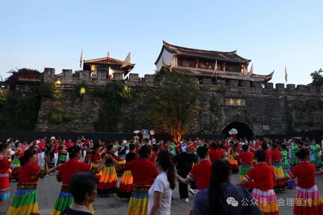 每周三天！会理古城群众性互动舞蹈增添文旅新活力