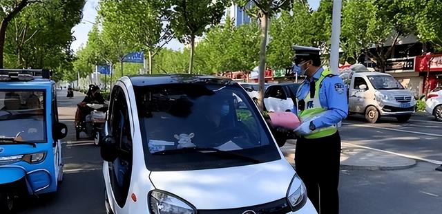 从满街乱窜到销声匿迹，谁杀死了中国县城的“三无神车”？