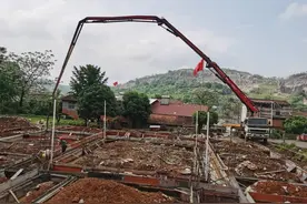 一户一景 宜居宜赏 “爱上你的小屋”打造农村建房赤壁样板图片