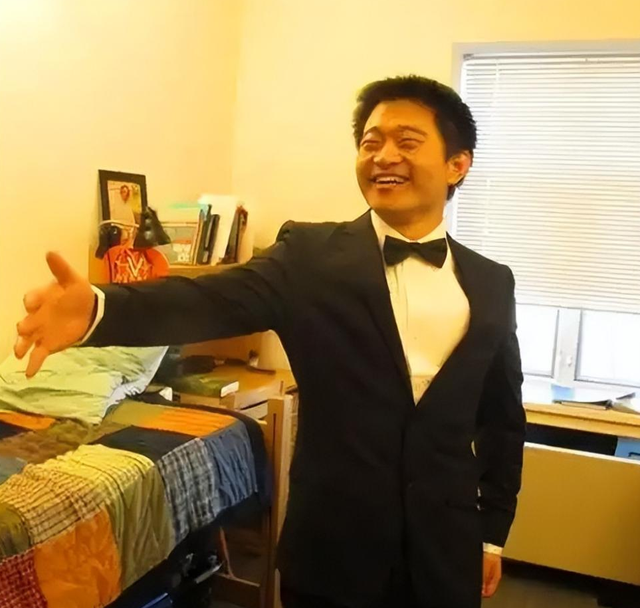 牛群也没想到，折腾半生家产尽失，如今美国毕业的儿子成晚年依靠