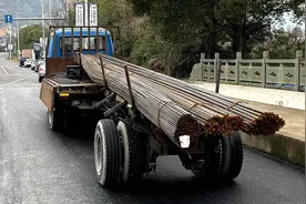 买辆报废的货车搞运输 ，车没了还“搭上”驾驶证图片