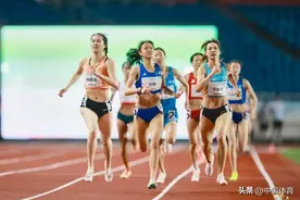 全国田径大奖赛| 实力强劲！浙江队包揽女子撑竿跳高前三；舍我其谁！莫家蝶刷新女子400米PB折桂图片