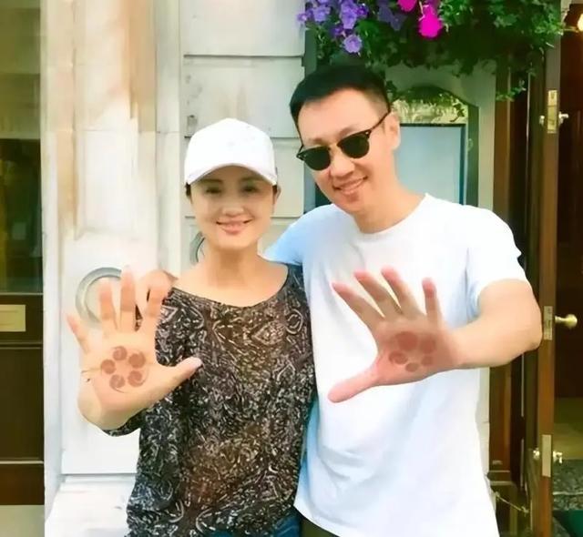 蒋勤勤，揭开辛柏青丧妻两个月后的真实处境，印证了李乃文的担心