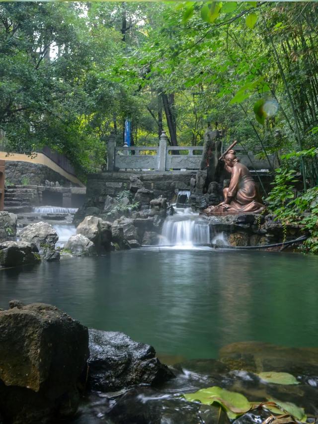 紧急安利！躲进山涧民宿，听泉玩水吃免费大锅菜，济南这些地方藏着满分夏天~