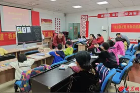 【文化进万家】创意飞扬 色彩斑斓——兴隆路街道海云社区秋季儿童美术公益课堂彩笔画班第二课图片