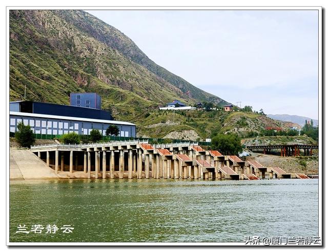 甘肃永靖：世界地质公园 - 黄河水上石林（柄灵石林）