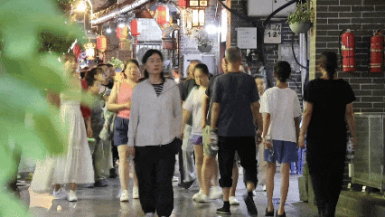 石泉：石锅鱼声名远扬 特色美食带动旅游消费