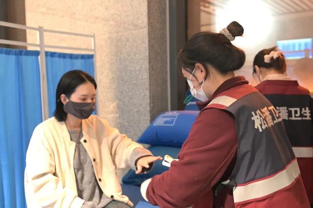 加开198列动车组！