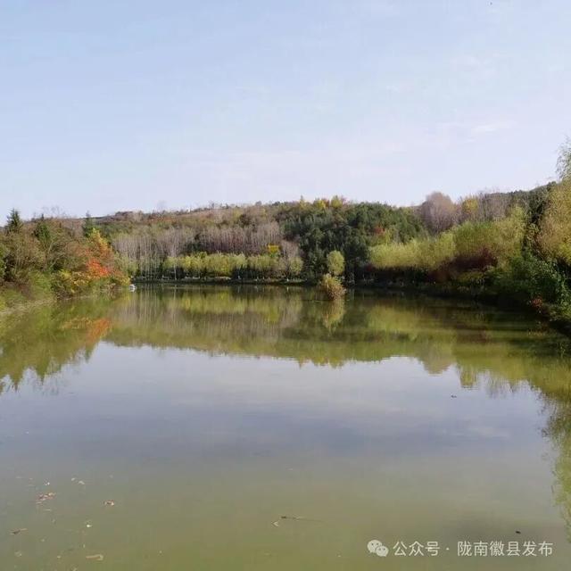 徽县泰湖，山水间的静谧风情