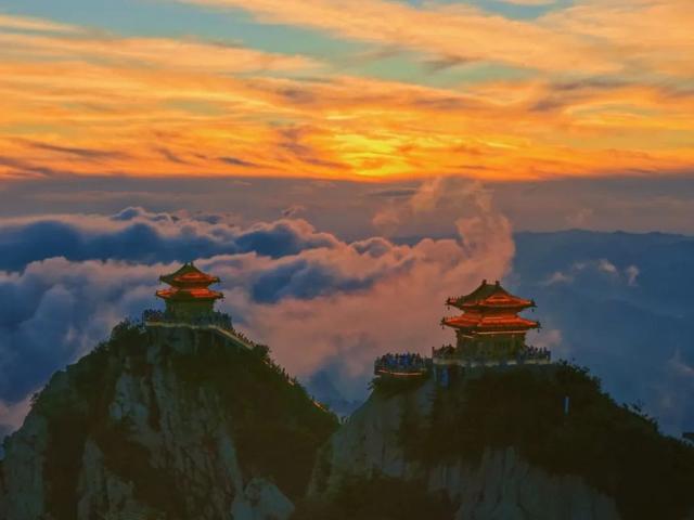翻滚吧，云海！老君山巅，坠入人间仙境