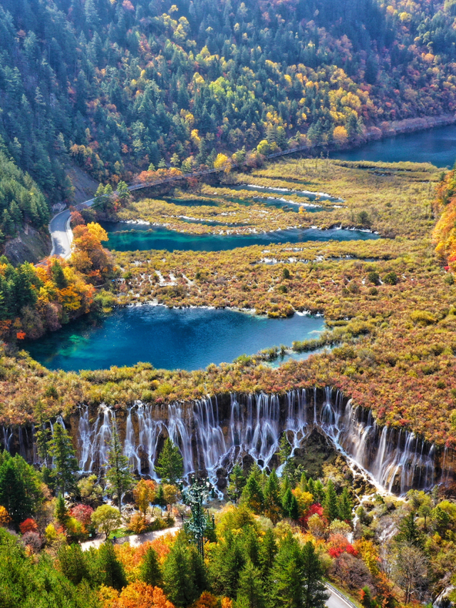 “天下一水”九寨沟