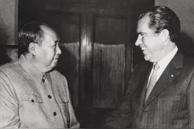 1976年，毛主席拿定主意，要华国锋接待第二次访华的尼克松图片