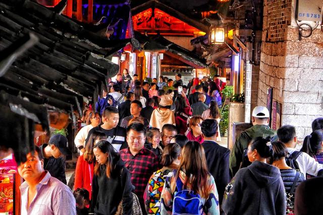 中国又1个大省被盯上，37万外国人赖着不走，还想要长久生活