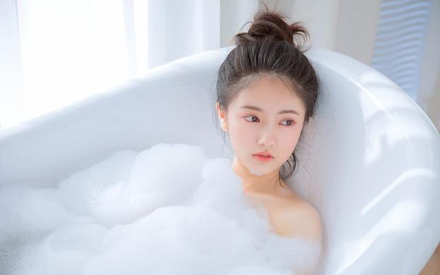 网上怎么找女朋友？先找对圈子，不尬聊才靠谱