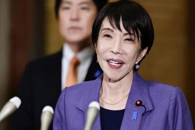 中韩已谈妥	，李在明通知全球，高市终于改口，不再奢求与中方见面