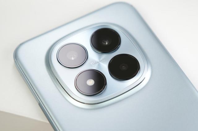 红米REDMI Note 15 Pro+评测：实用主义的终极践行