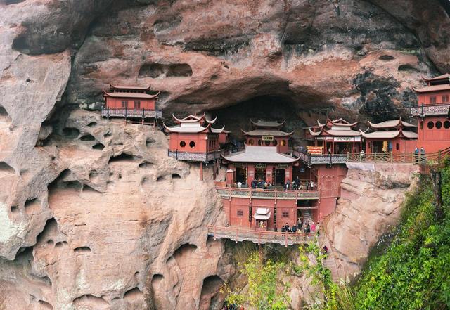 被严重低估的宝藏小县城，高铁直达！人少景美超安逸，周末就出发