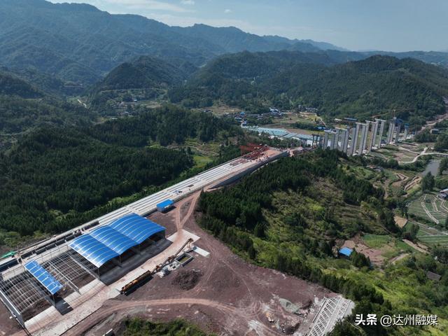首片T梁成功浇筑！达州绕西高速最新进展来了→